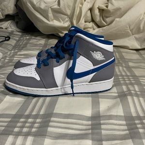 Air Jordan 1 Mid Cement True Blue